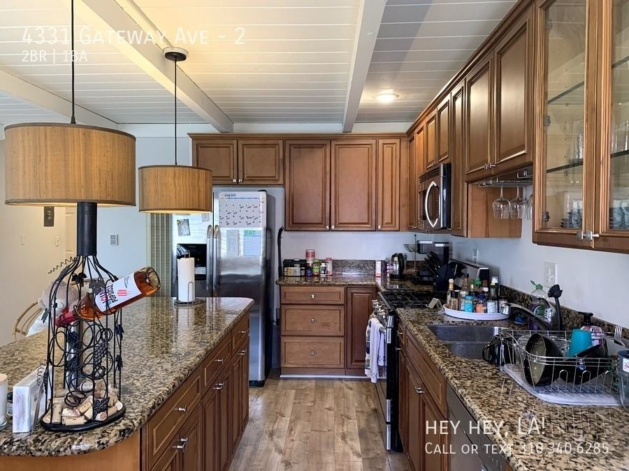 4331 Gateway Ave #2 - Photo 6 of 20