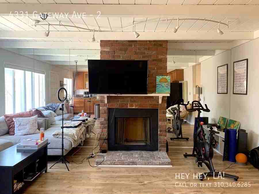 4331 Gateway Ave #2 - Photo 7 of 20