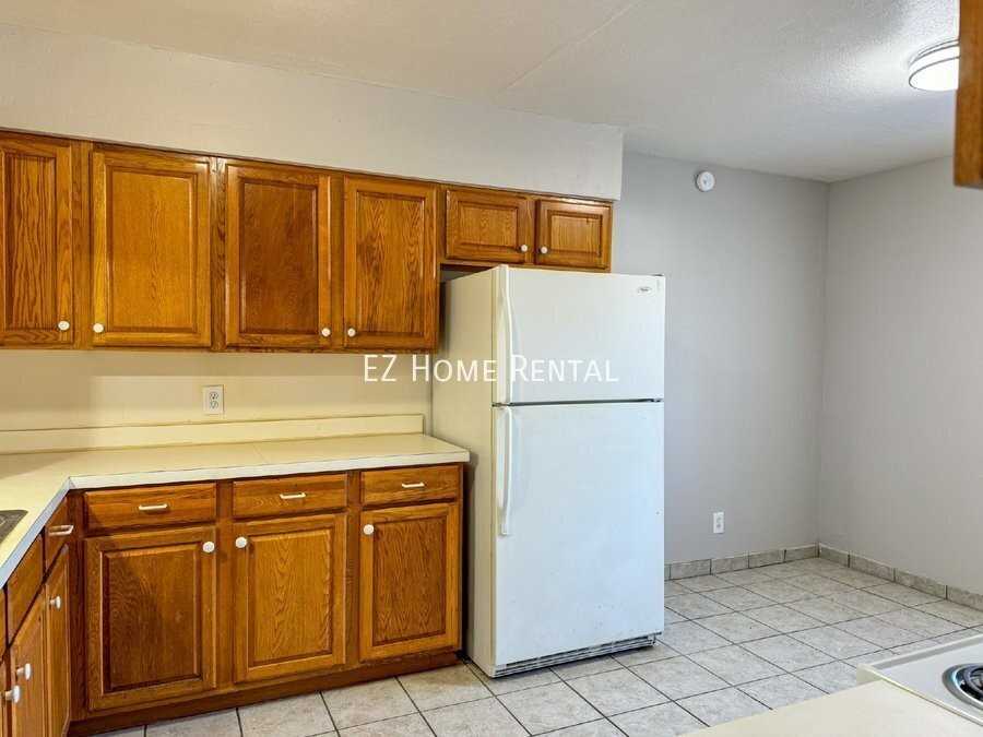 2102 5th Ave N - Photo 5 of 14