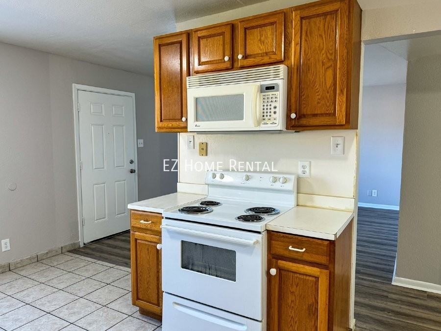 2102 5th Ave N - Photo 6 of 14