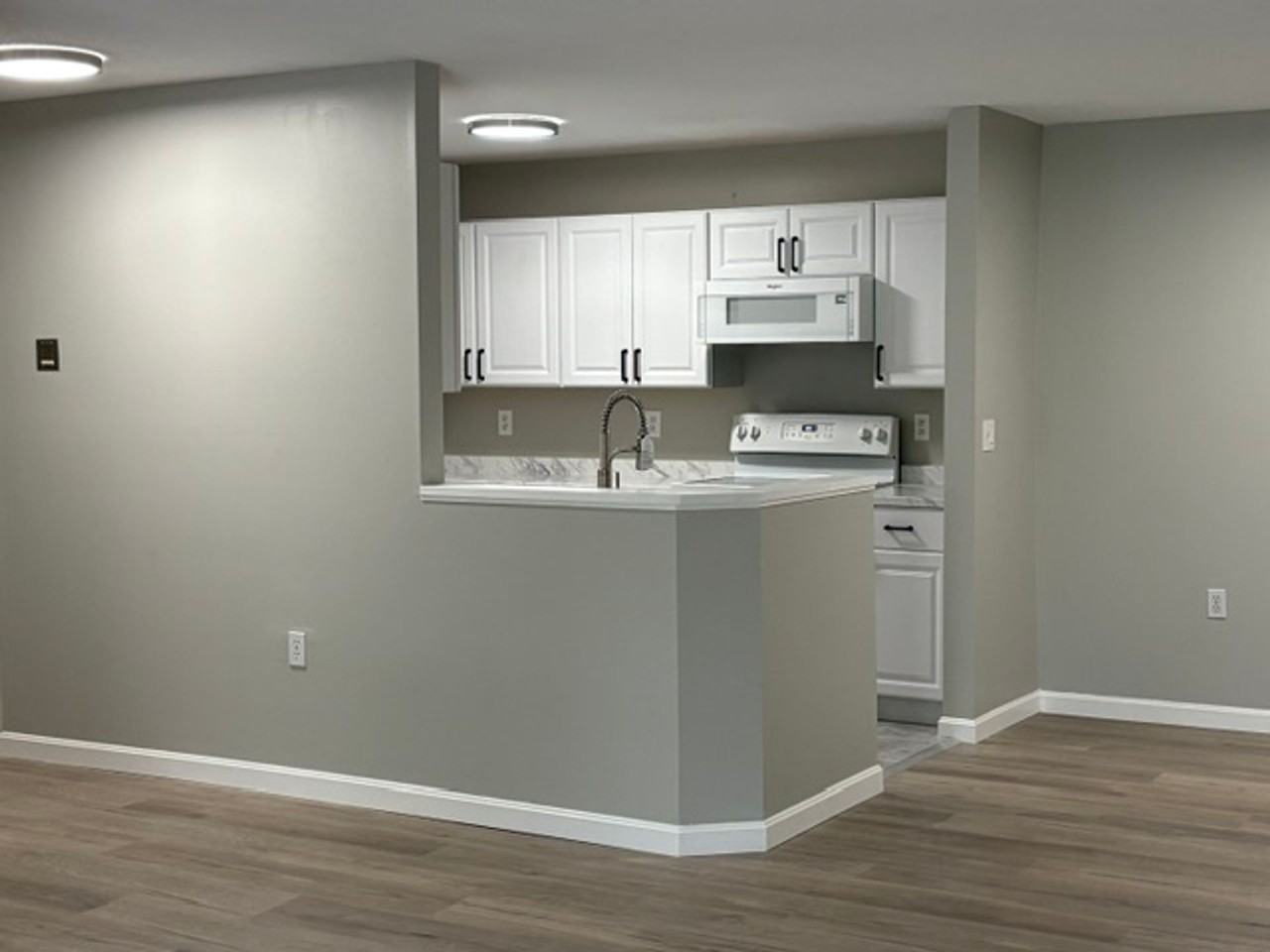 15 Windsor Court - 15 Windsor Court #I - Photo 5 of 46