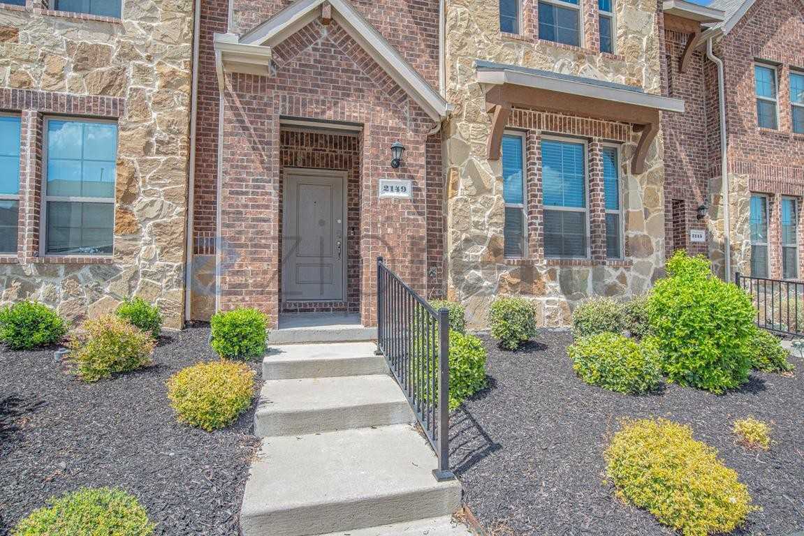 2149 Buffalo Hill Dr - Photo 2 of 22