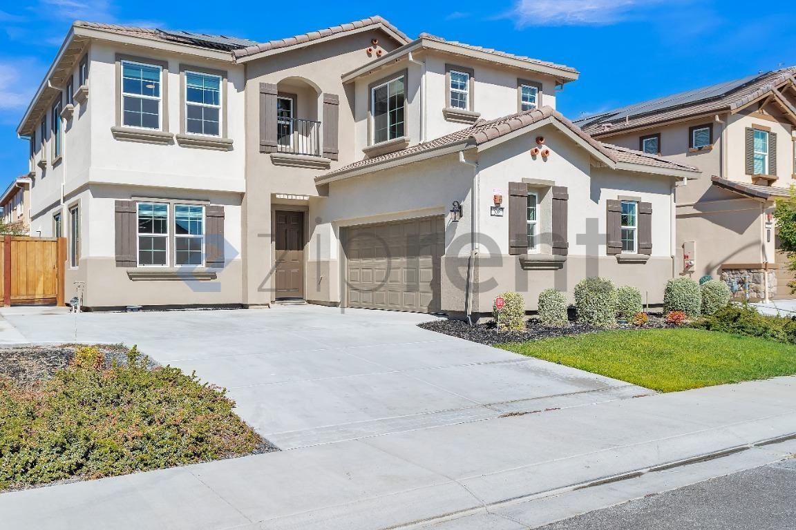 508 Kingbird Cir - Photo 2 of 49