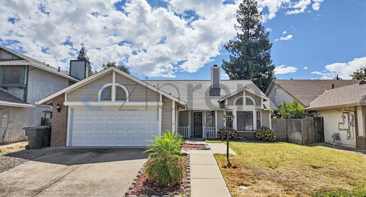 8818 Somershire Way - Photo 2 of 50