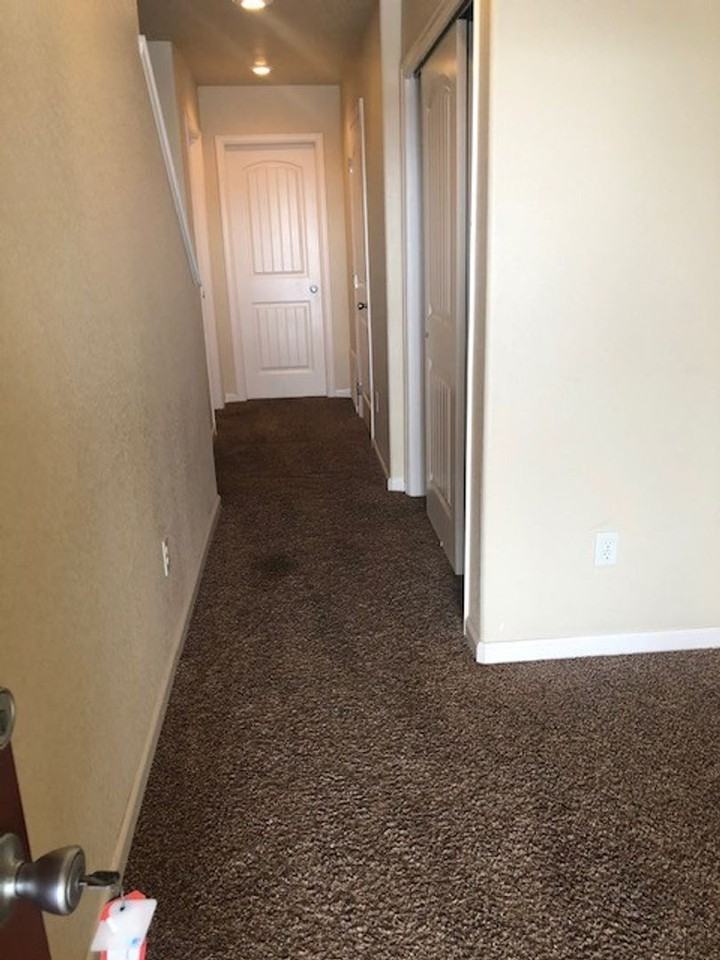 636 S Jackson St - Photo 2 of 9