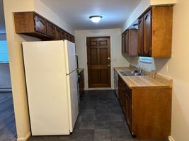 featured image of 941 E 23rd St
