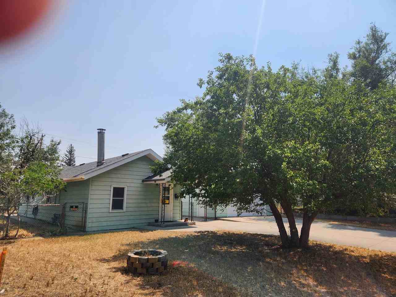 725 S Melrose St - Photo 3 of 15