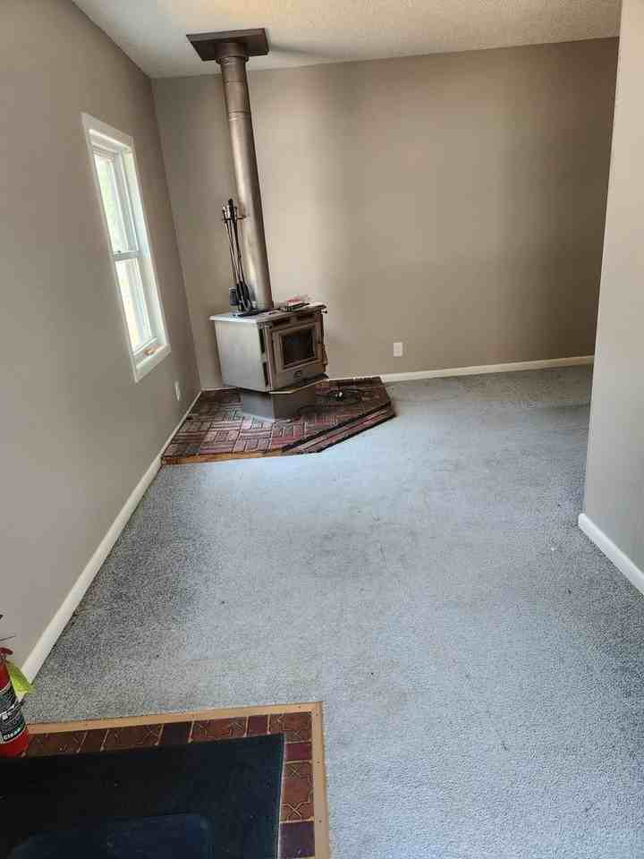 725 S Melrose St - Photo 5 of 15