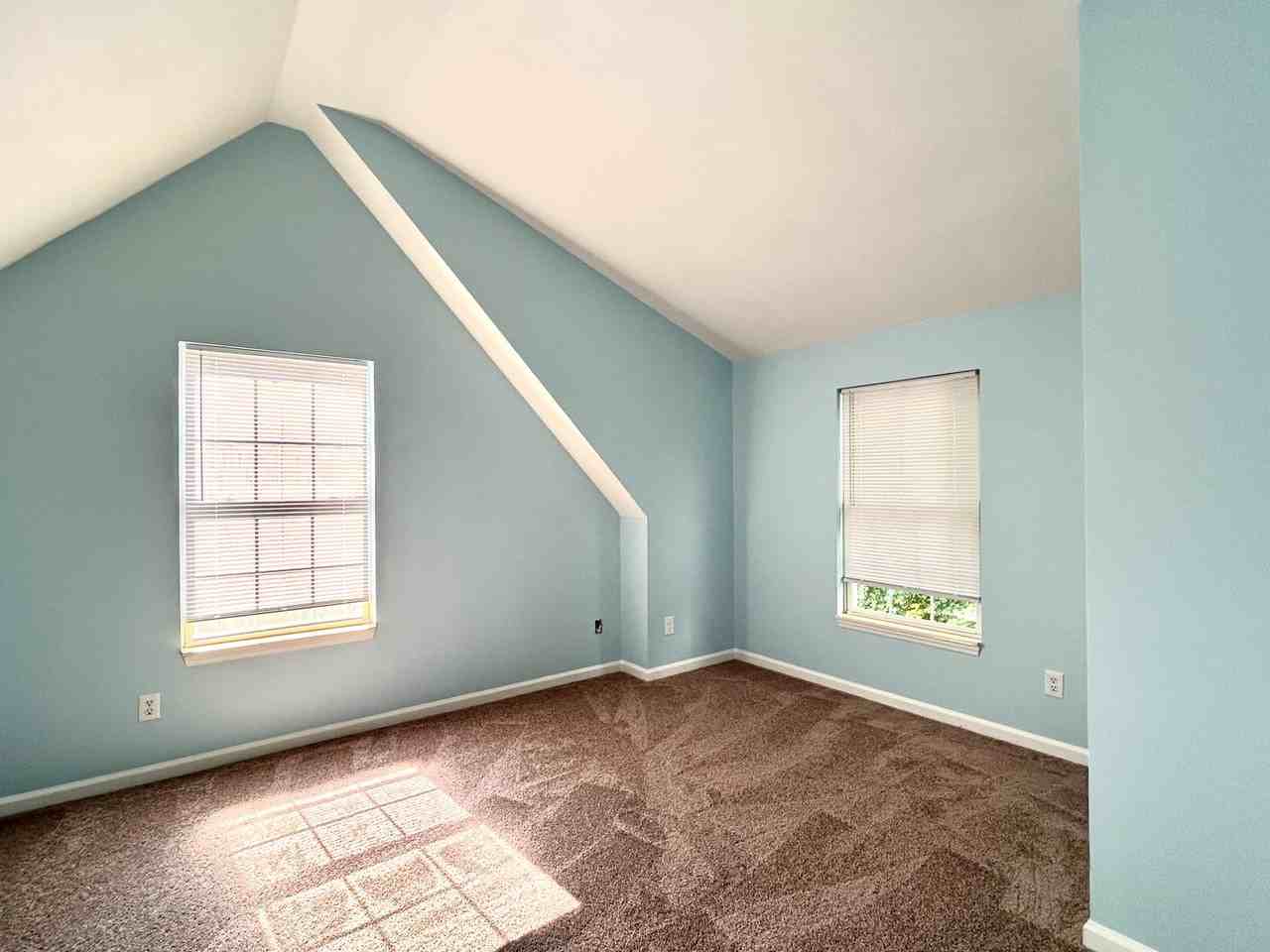 5320 Cumberland Plain Dr - Photo 5 of 18