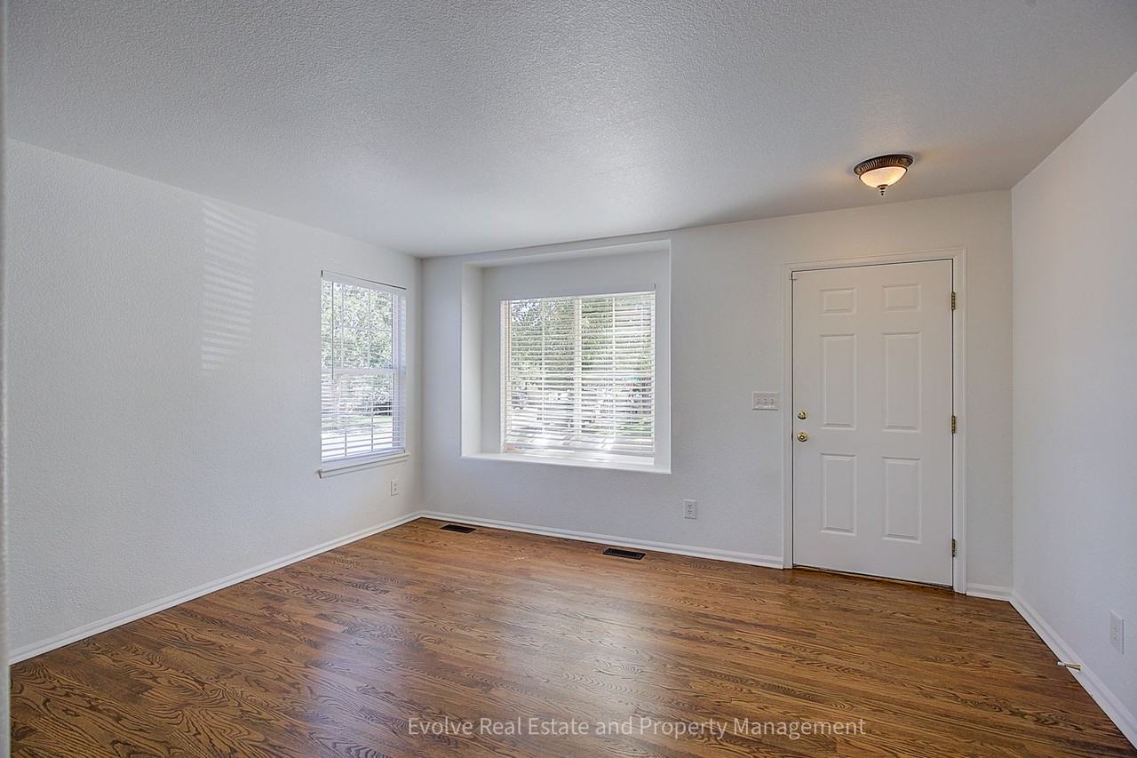 10525 Tiger Chase - Photo 5 of 29