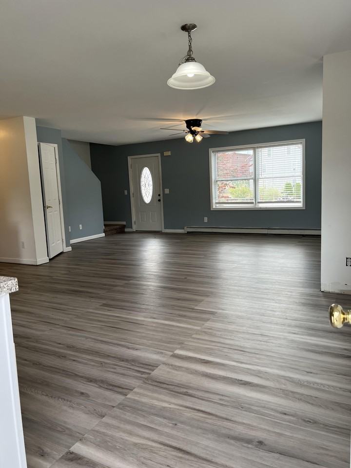 4003 Hill St #4003 - Photo 4 of 12