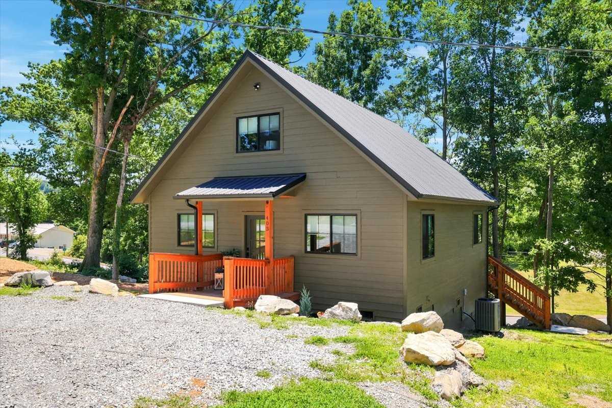 403 Crescent Dr #NA - Photo 6 of 35