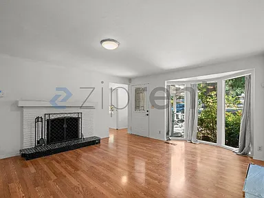 17815 8th Ave Ne #NA - Photo 4 of 10