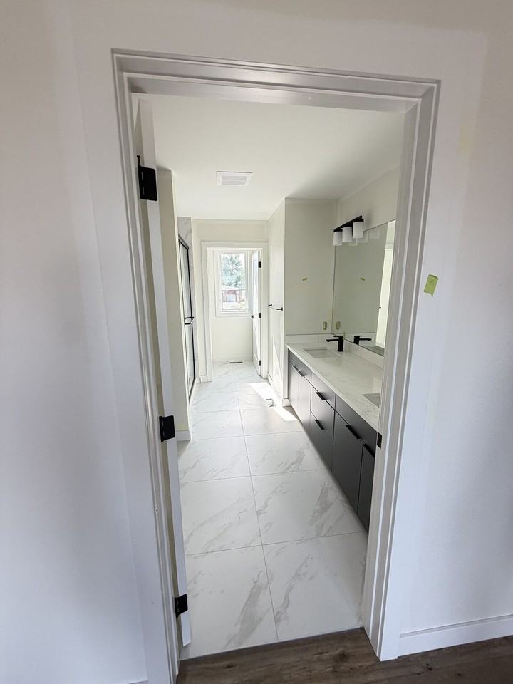 532 5 Ave Ne - Photo 7 of 16