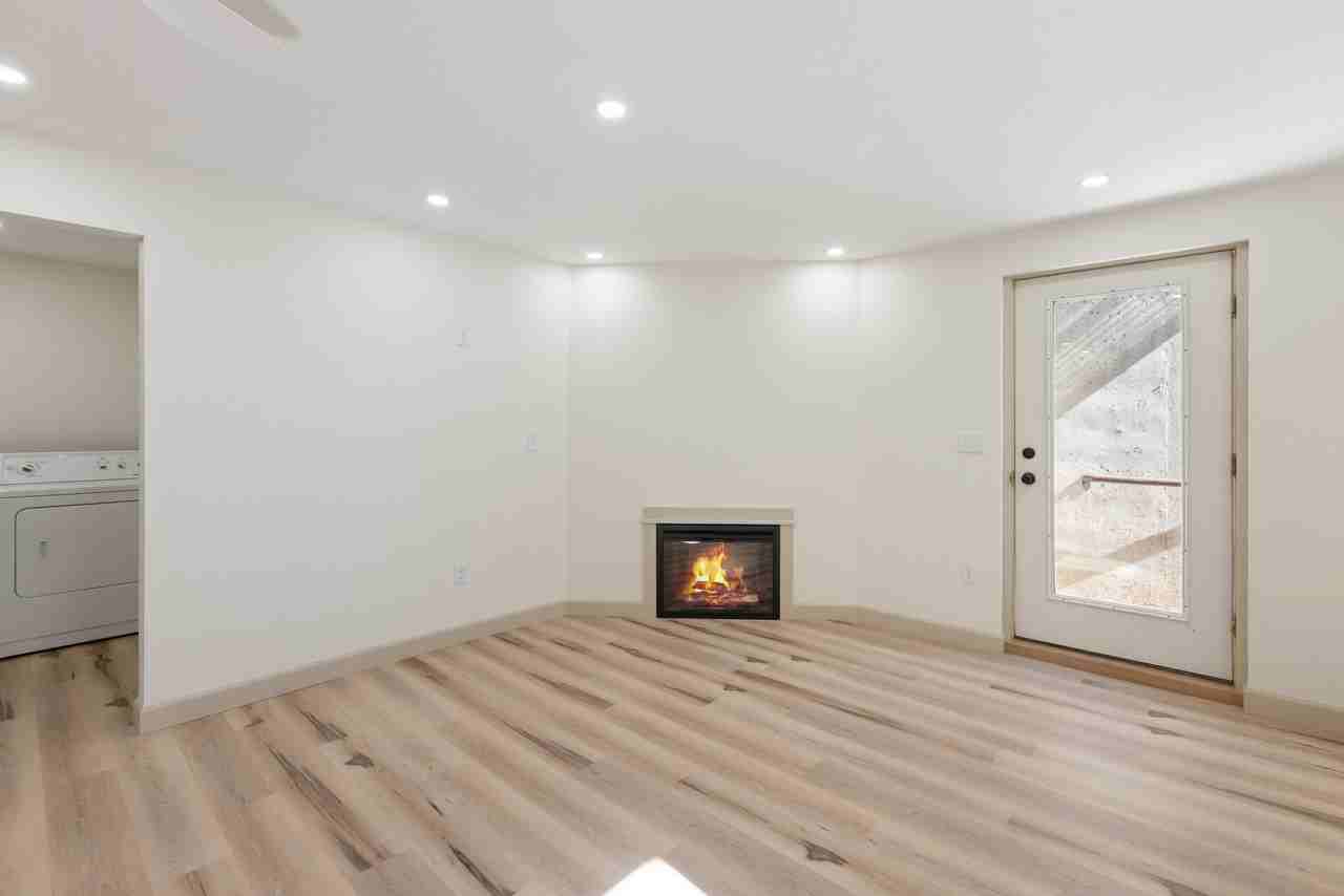 320 Burdette St #NA - Photo 4 of 15
