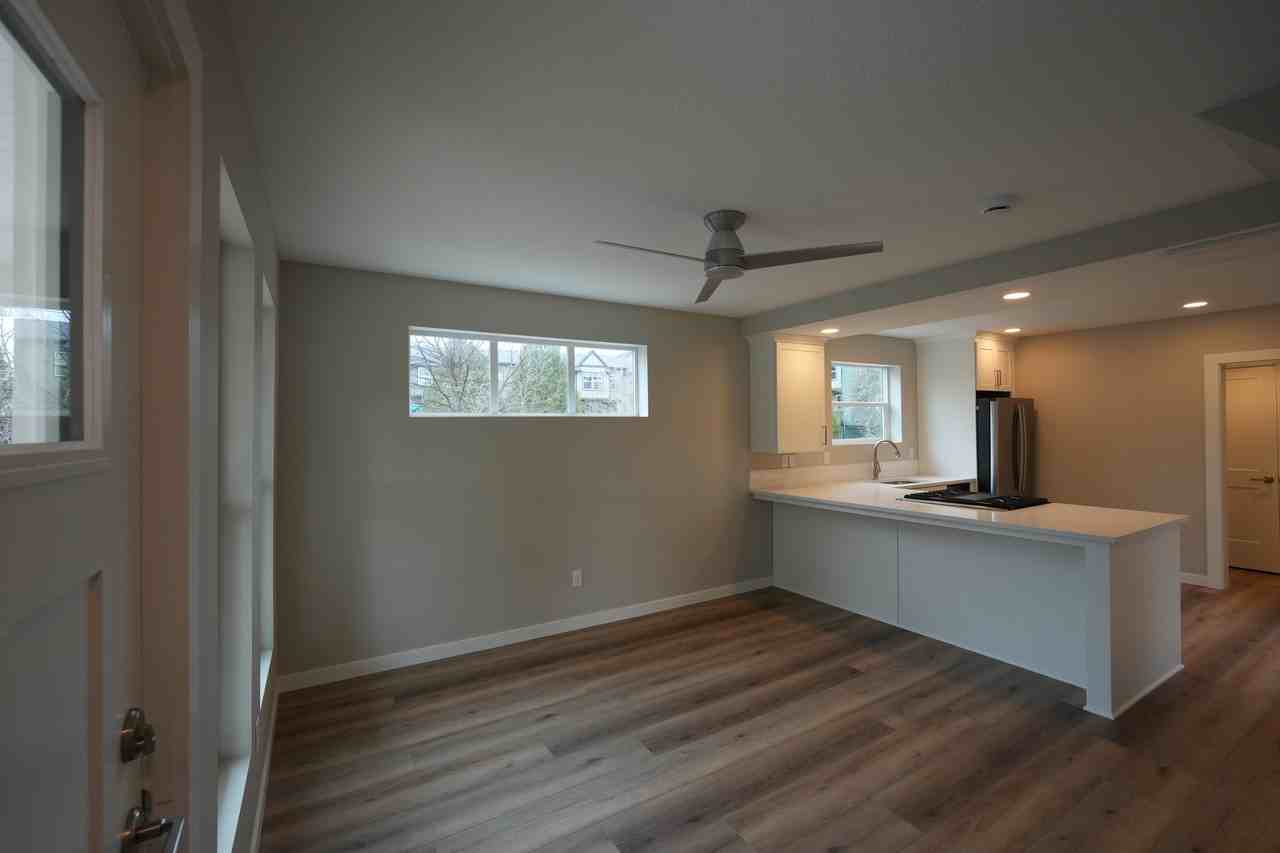8870 Se 11th Ave #NA - Photo 4 of 26