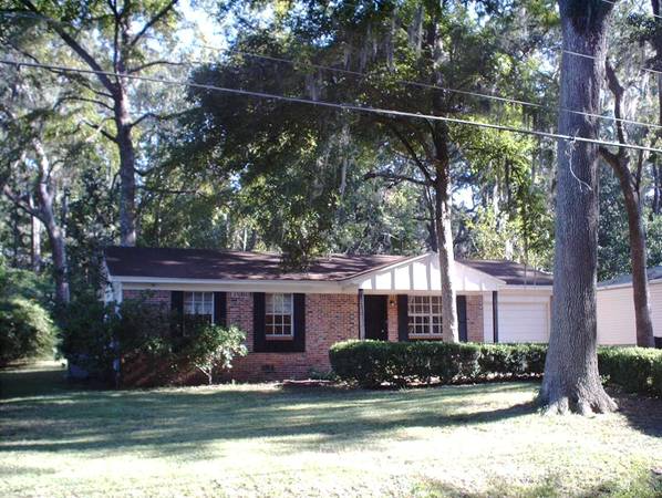 2007 Harriet Dr - Photo 2 of 21