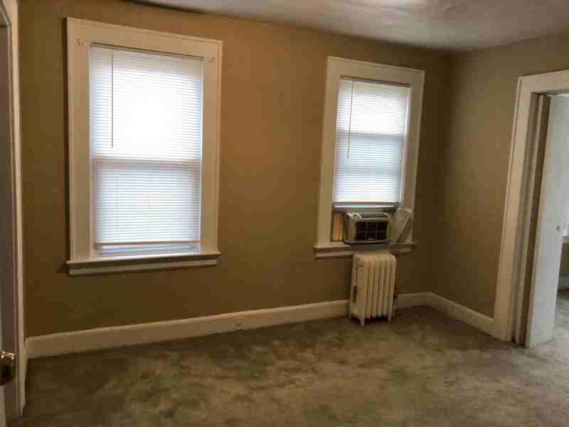 522 Devon St - Photo 3 of 12