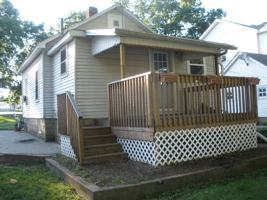 featured image of 453 1/2 N River St
