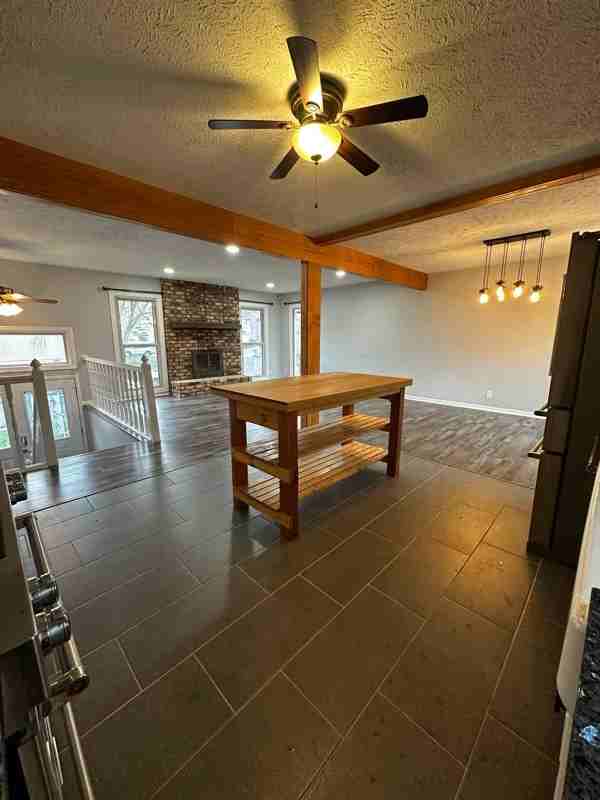 1312 Greenwood Ave - Photo 5 of 23