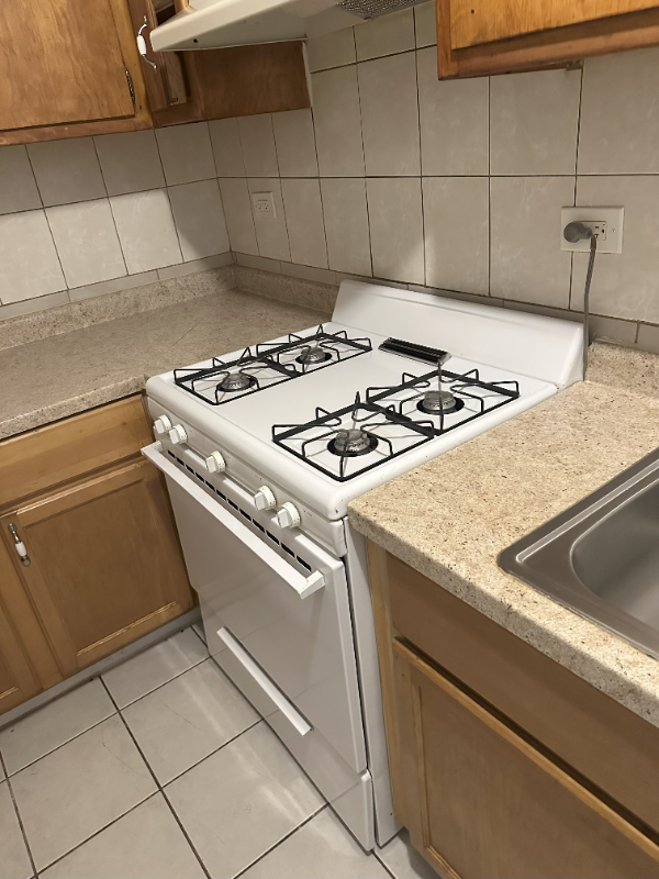 3110 W 59th St #1C - Photo 2 of 8