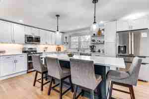 featured image of 256 Hanscom Rd