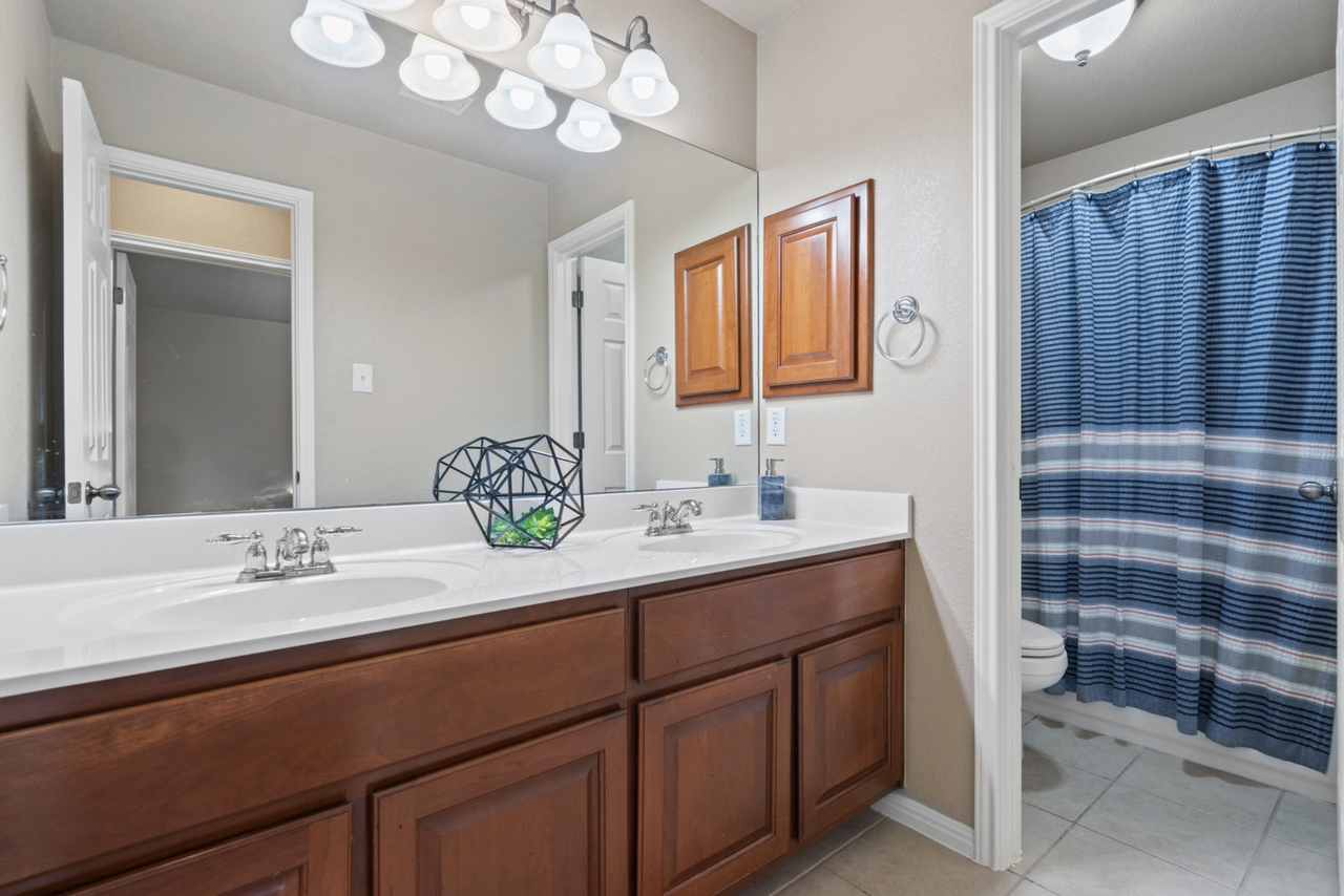 8133 Ladera Verde Dr #NA - Photo 4 of 7