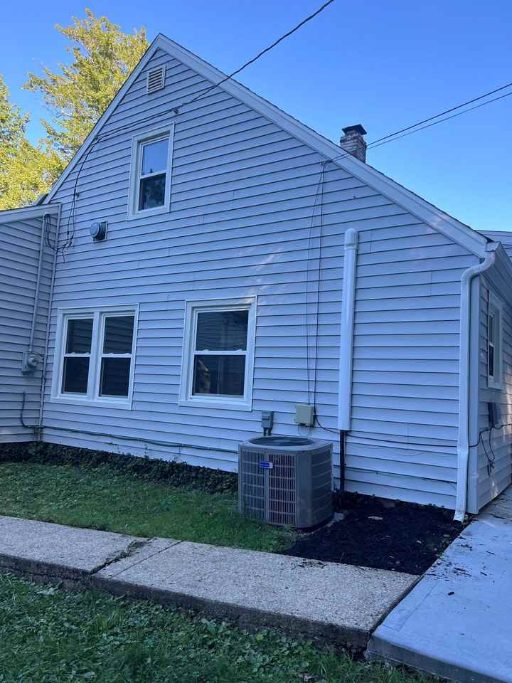1026 Renfield Rd - Photo 2 of 20