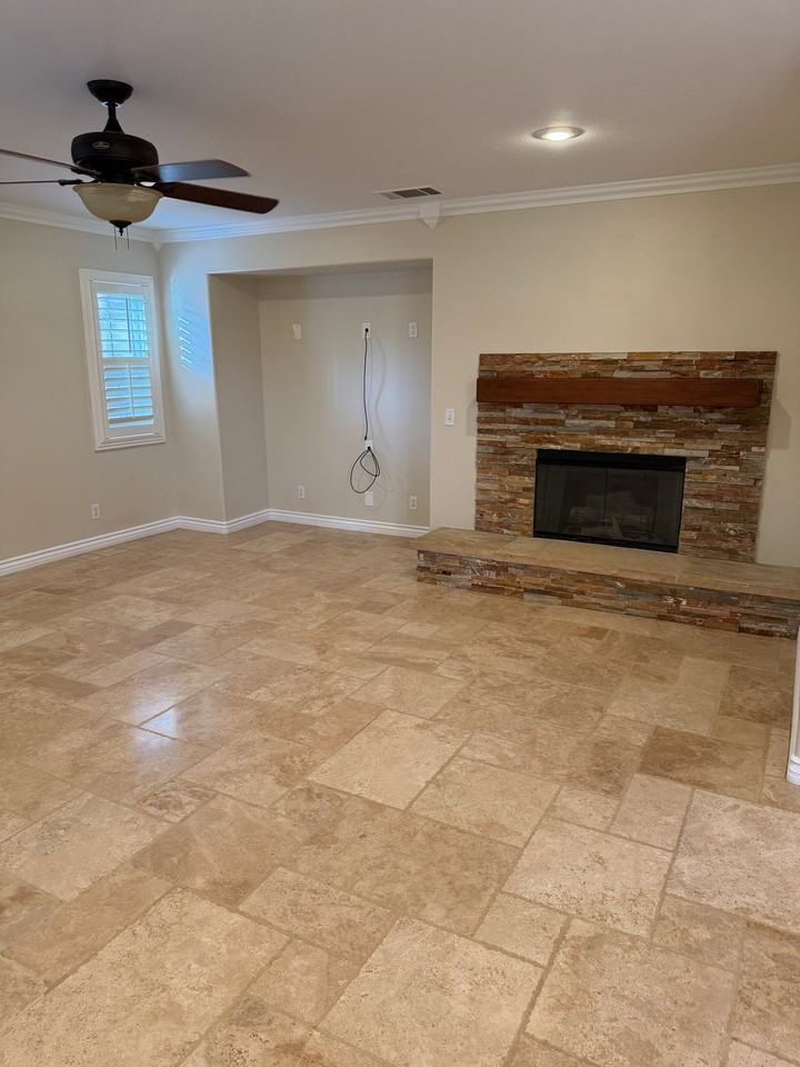 42121 Delmonte St - Photo 7 of 38