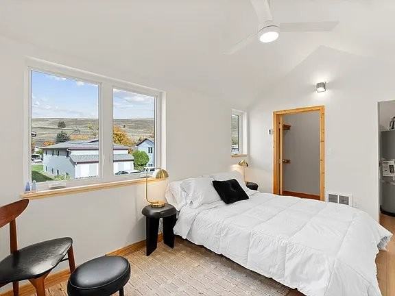 1010 Charlo St #27 - Photo 5 of 10