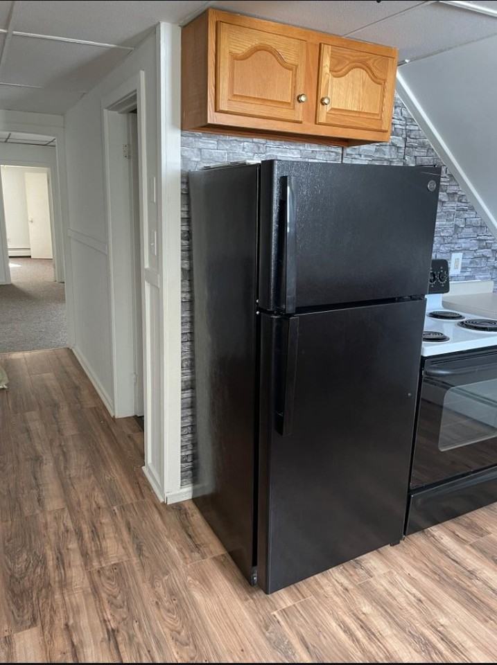 8 Burrill St #2 - Photo 3 of 9