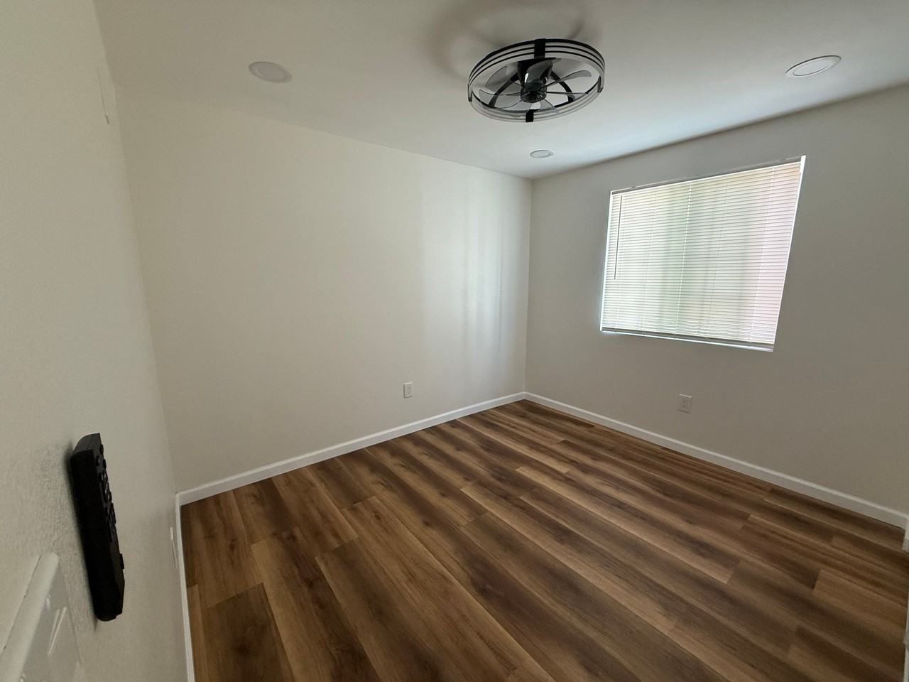 8006 Towne Ave #1 - Photo 6 of 9