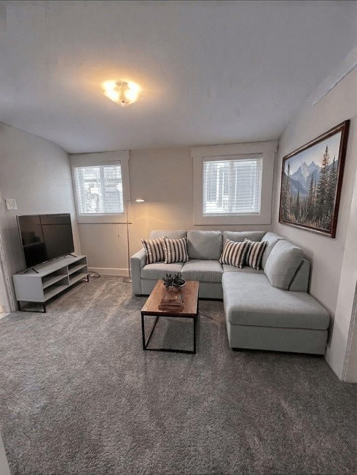 483 E 1st Ave #6 - Photo 4 of 13