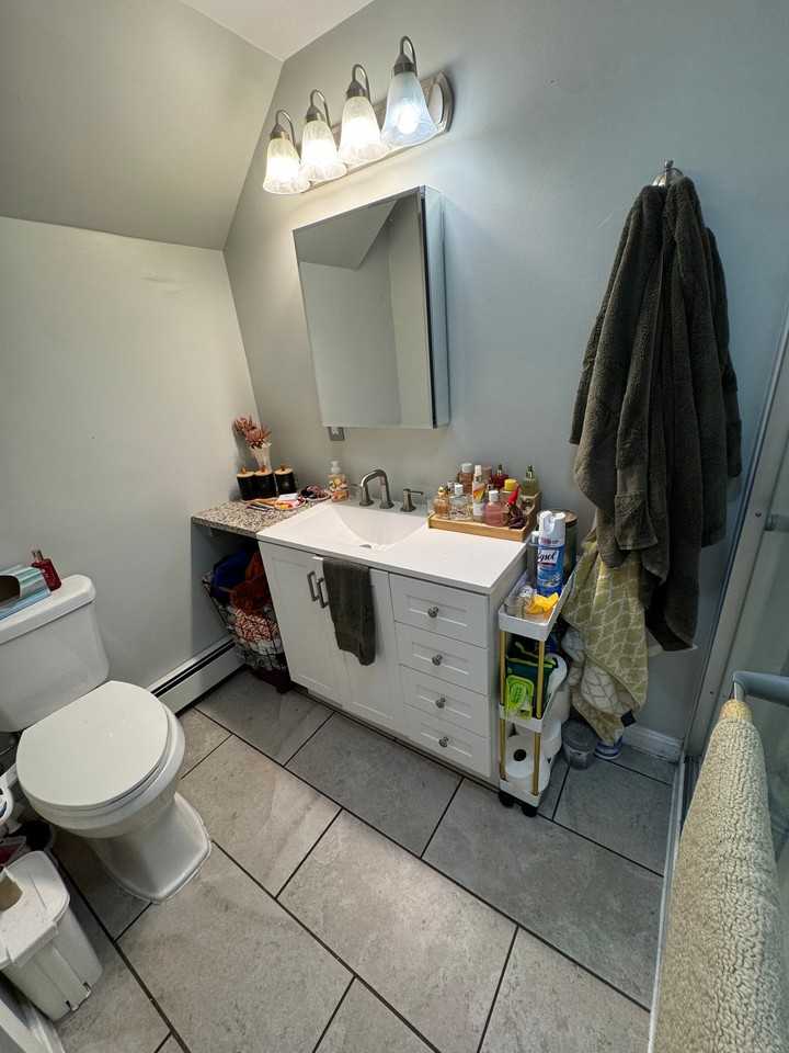 7B Allens Ave #B - Photo 7 of 14