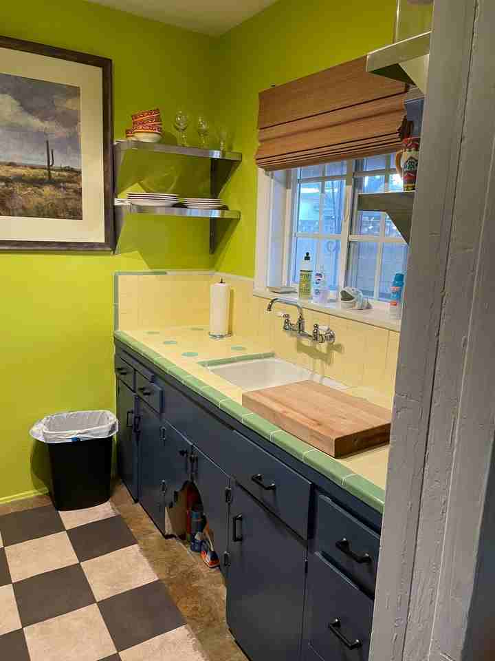 720 W Mcdowell Rd #4 - Photo 5 of 19
