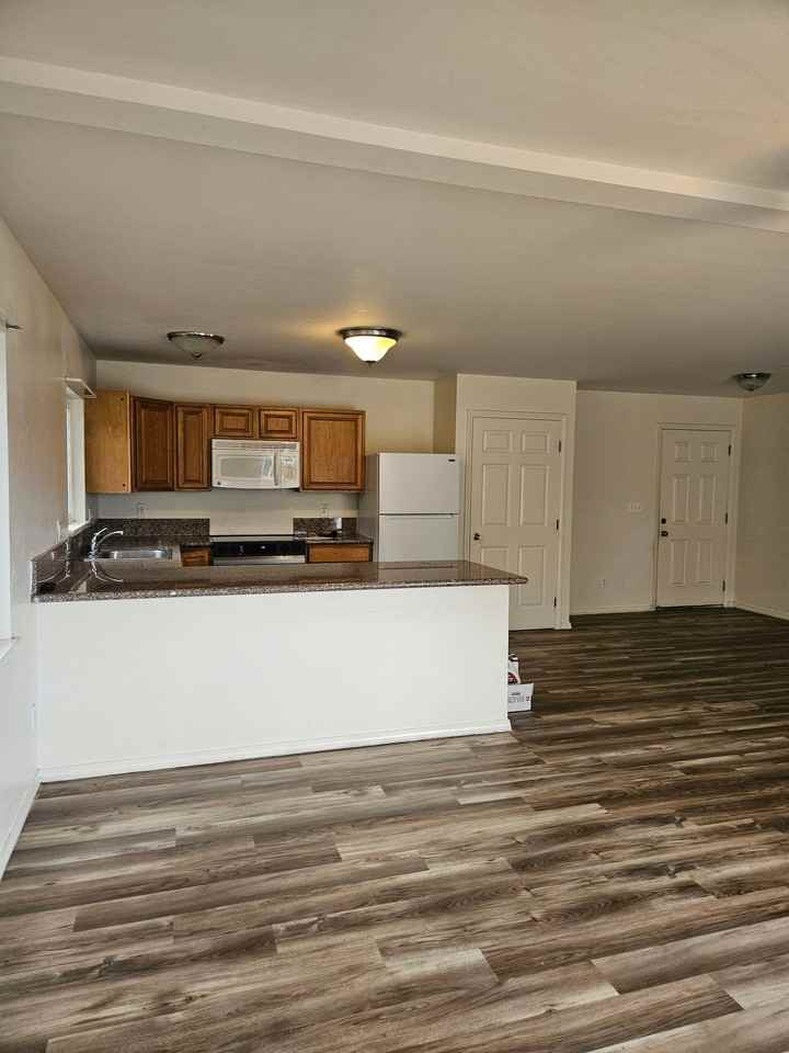 2044 Ulei Pl #B - Photo 2 of 14