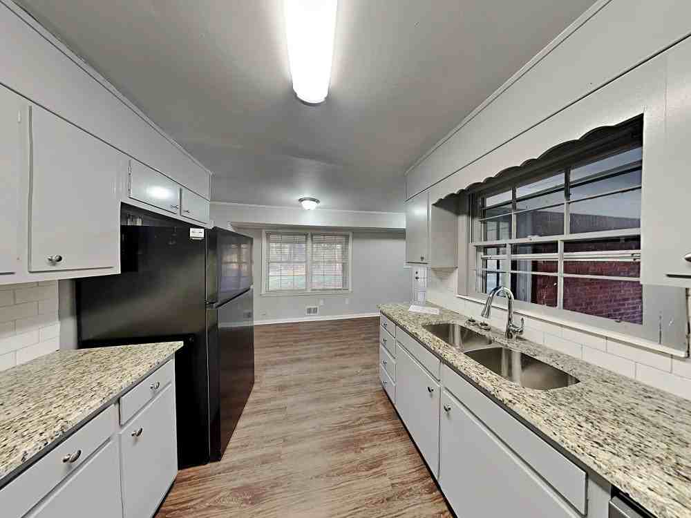 3665 Scarlet Dr - Photo 3 of 8
