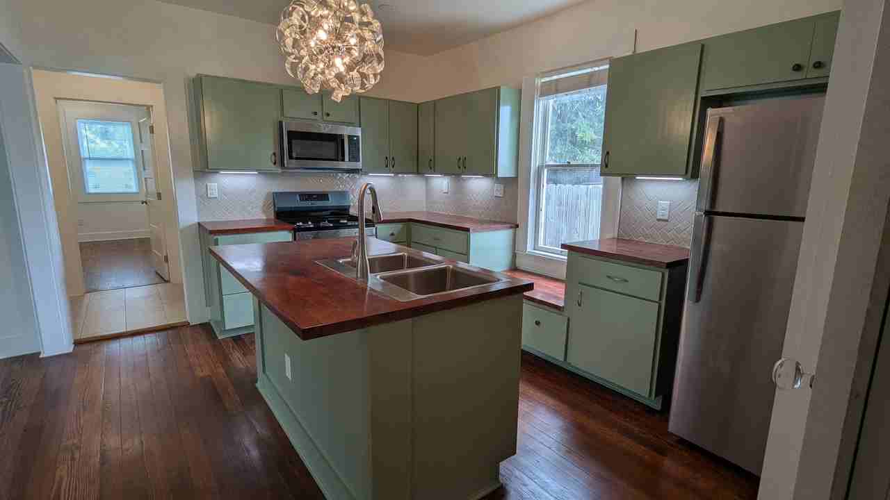 966 E Pulaski St - Photo 6 of 20