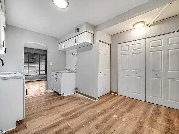 3753 W 117th St #1 - Photo 5 of 12