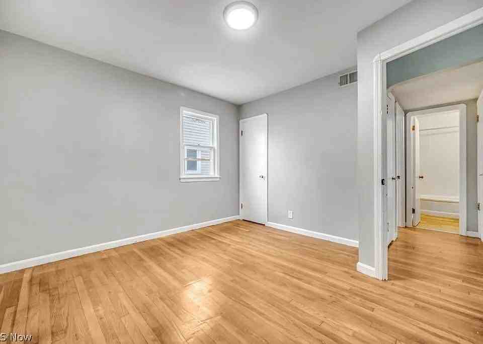 3753 W 117th St #1 - Photo 7 of 12