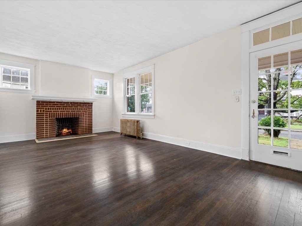 2701 Barton Ave - Photo 5 of 19