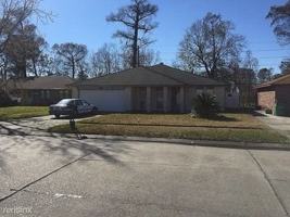 featured image of 2424 Oakmere Dr