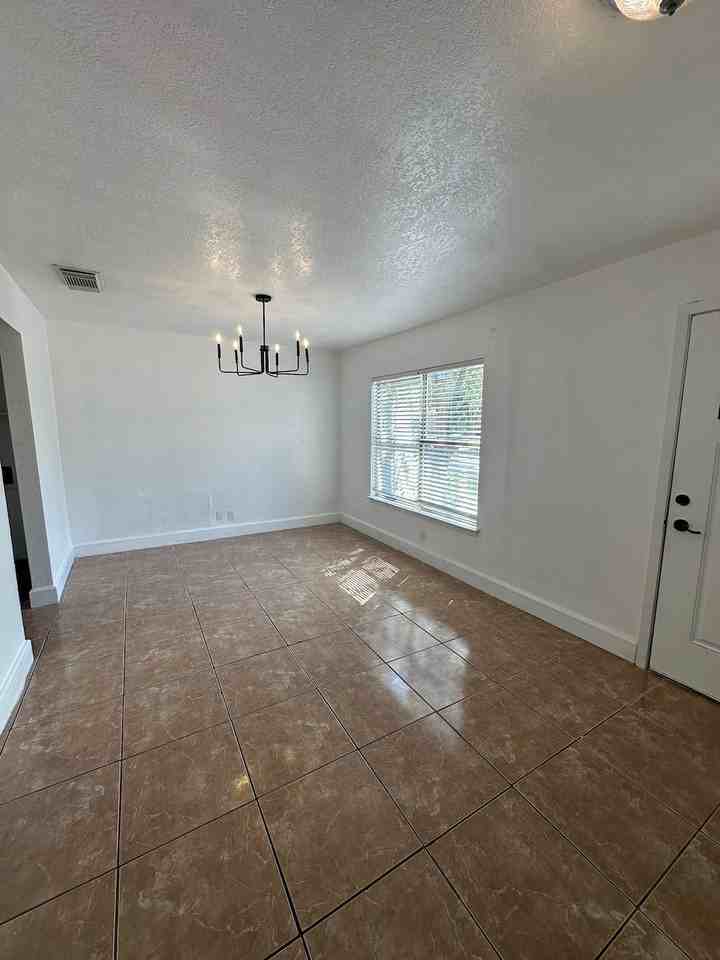 3122 Opal Field Dr - Photo 4 of 18