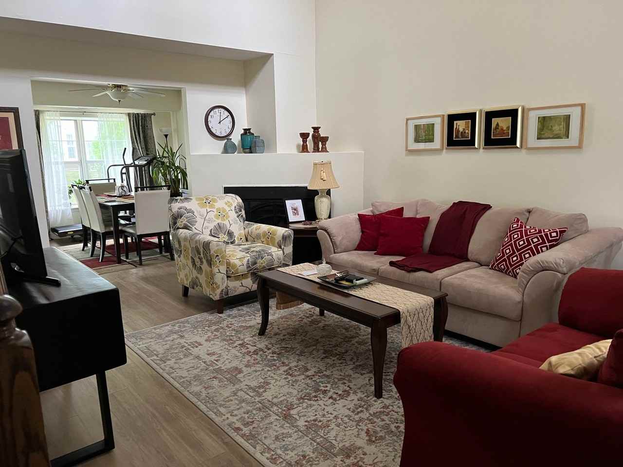248 Tintern Ct - Photo 2 of 15