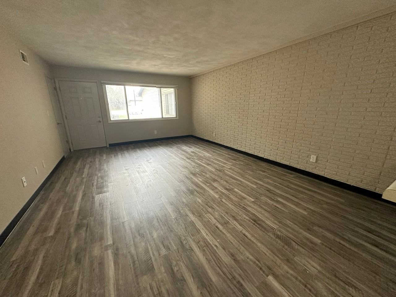 911 22nd Ave #7 - Photo 5 of 14