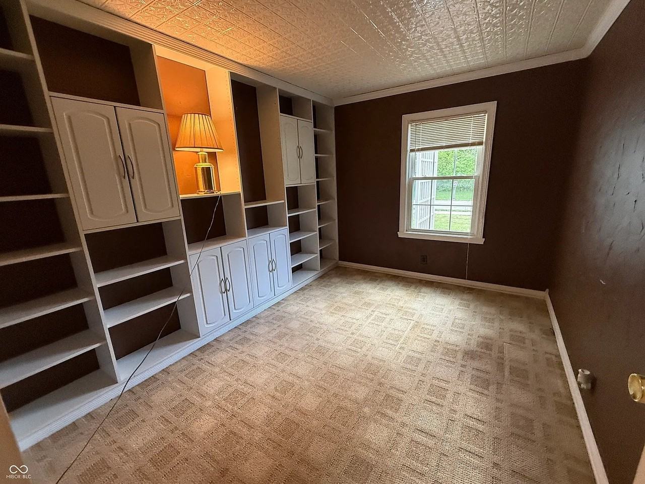 1109 Hoy Ave - Photo 3 of 8