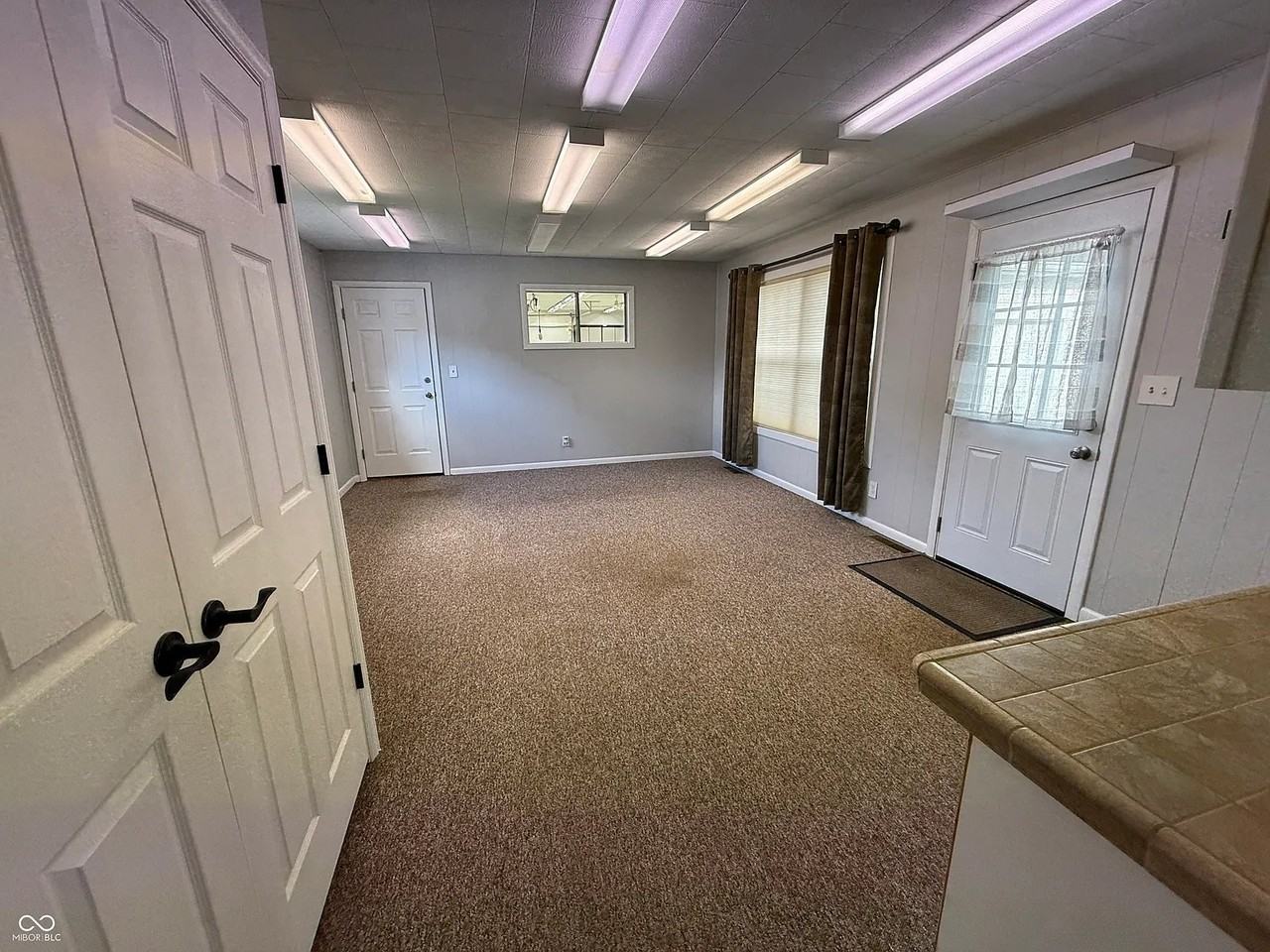 1109 Hoy Ave - Photo 7 of 8