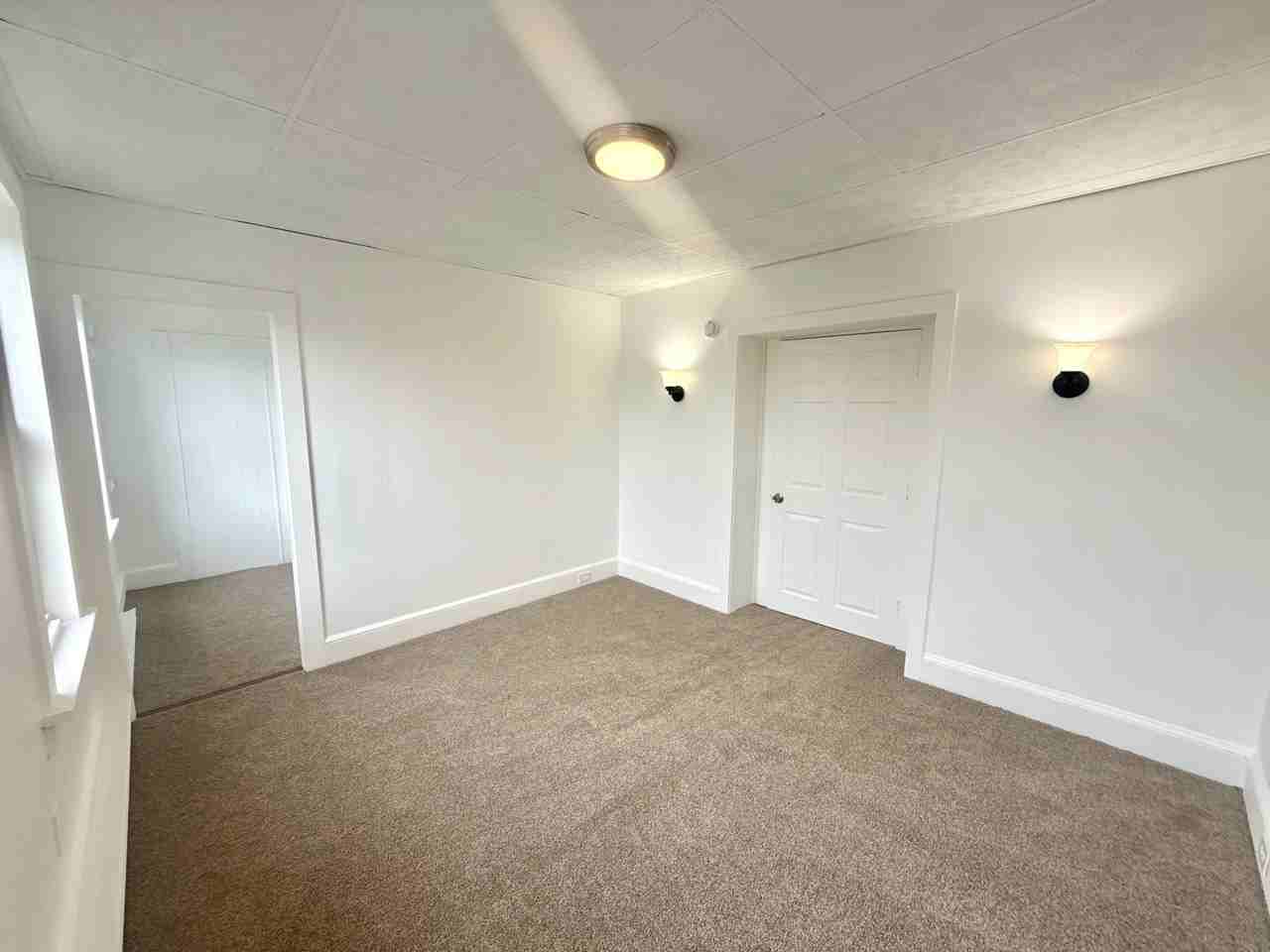 403 25th St #2E - Photo 6 of 10