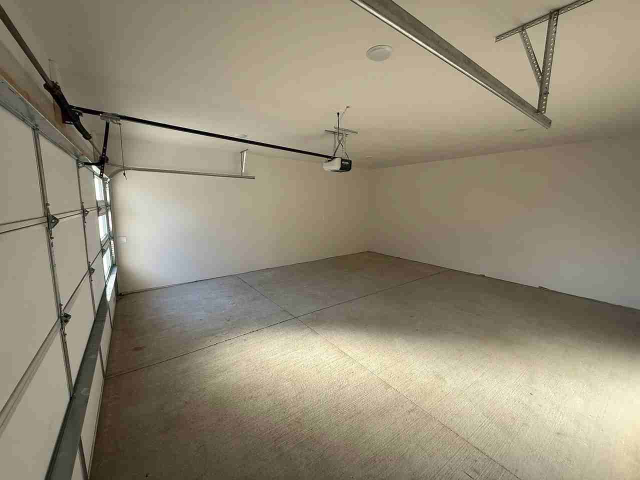 1615 North Gillis Lane - Photo 4 of 10