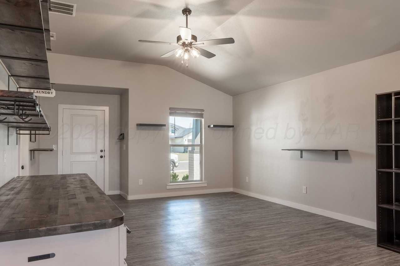 1709 Callaway Pl - Photo 4 of 17